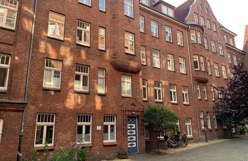 Flensburg Apartment | fewo1846 - Seagull view/elegant apartment for 3 pers. on the 4th floor with harbor view