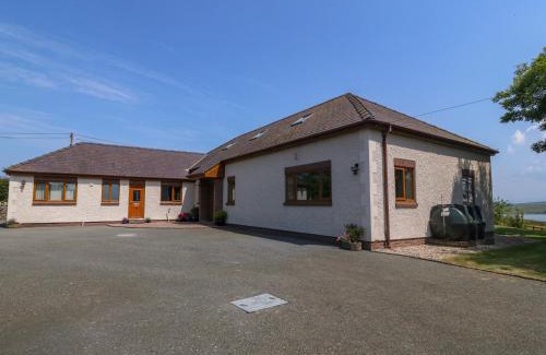 Rhosgoch House | Fferam Y Llyn
