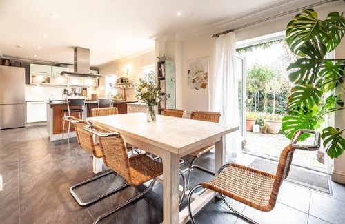 Wrentham Apartment | Field View, 4 Palmers Lane, Wrentham