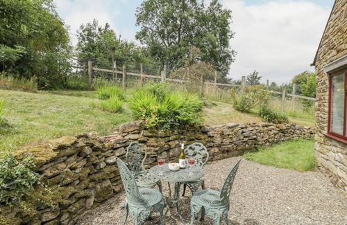 Mortimers Cross Cottage | Fieldfare