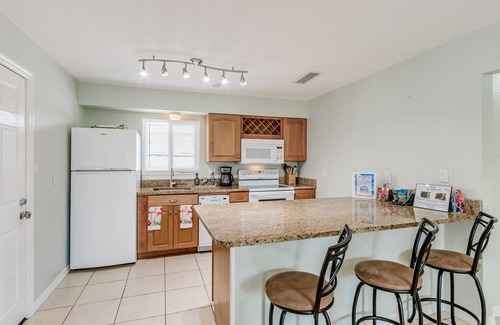 Cocoa Beach Cottage | Fiesta Flamingo Cottage Blocks to Beach & River ~ Kayaks and Bikes Provided!