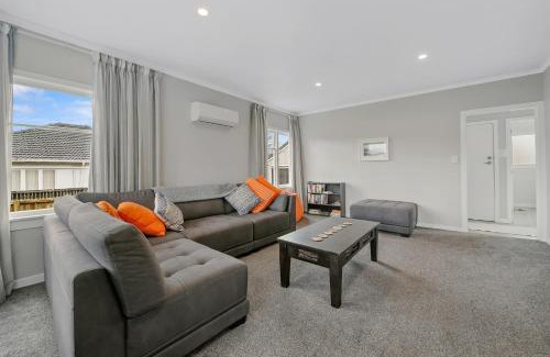 Springfield House | Figtree Bungalow - Rotorua Holiday Home
