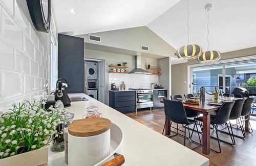 Pokolbin Cottage | Figtree Cottage - Luxurious Cottage at The Vintage Resort