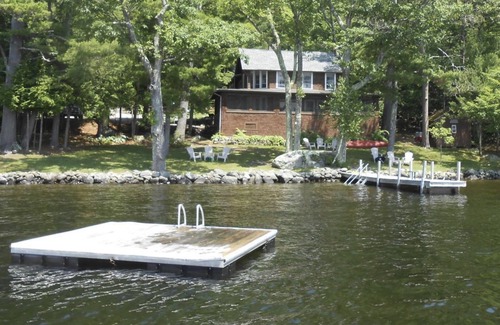 Melvin Village House | FINAL WEEK REMAINING SPECIAL - Classic Lake House on Winni