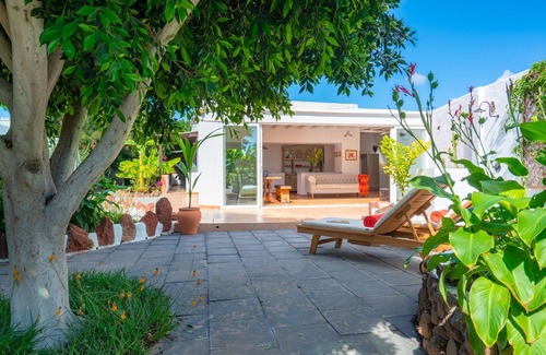 Guatiza Villa | Finca Botanico Secret Garden - Private Tropical Garden, BBQ, Outdoor Spa Shower