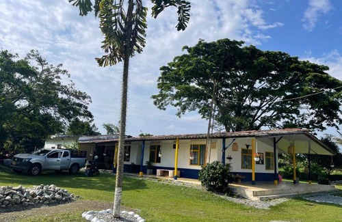 La Tebaida House | FINCA CORCEGA