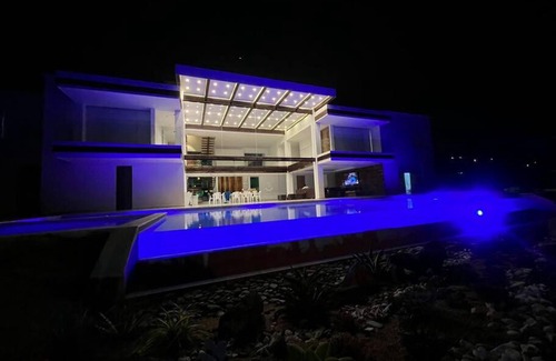 Copacabana Apartment | Finca de Lujo cerca de Medellín