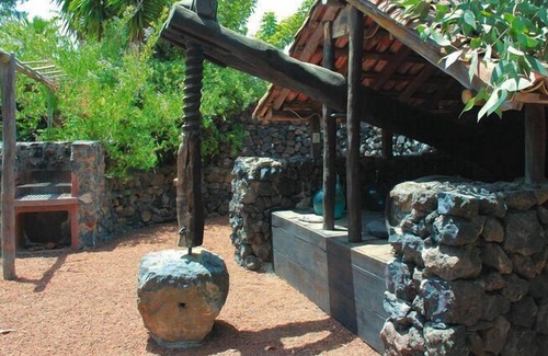 El Tanque House | Finca in El Tanque with a washing machine