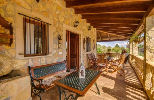 Lloseta House | Finca in Mallorca with Private Pool & Mountains