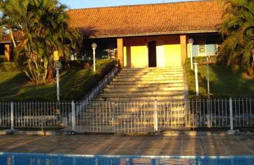 Porto Feliz House | Finca Viana Ville with pool and recreation area.