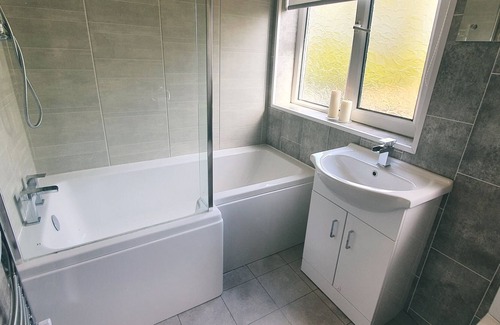 West Boldon House | ✪ Find DWELLCOME HOME Ltd ✪ 3 Bed Boldon House