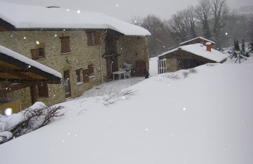 Montagne House | Find yourself in the countryside with family or friends