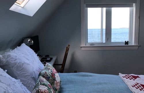 LaHave Cottage | Finnigan's Landing