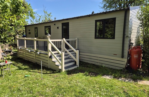 St Leonards-On-Sea Apartment | Fir Tree - 2 bedrooms sleeps 5