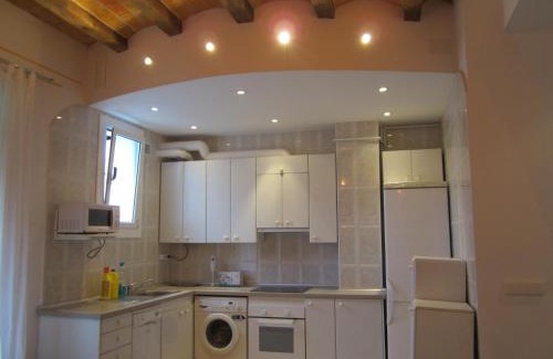 Hostafrancs Apartment | Fira Plaza España Apartment 3ʳᵈ Floor Balcony