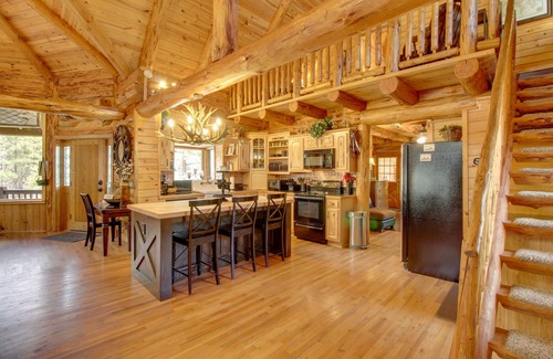 Lakeside Cabin | Fire Pit + Hot Tub: Lakeside Cabin on 2 Acres!