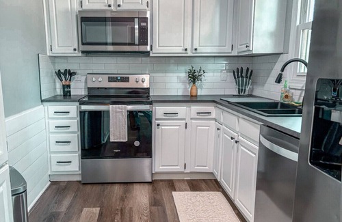 Greensboro Apartment | Fire Pit - Single Level Home - Pet Friendly