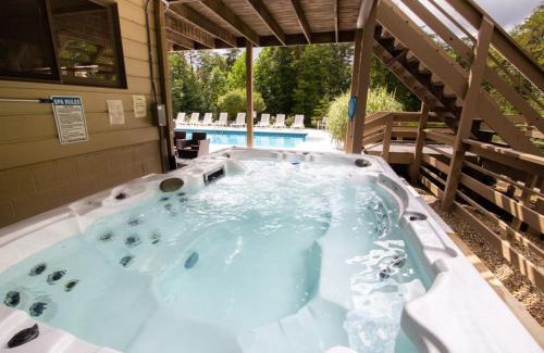 Logan House | Fireside Lodge - by The Chalets