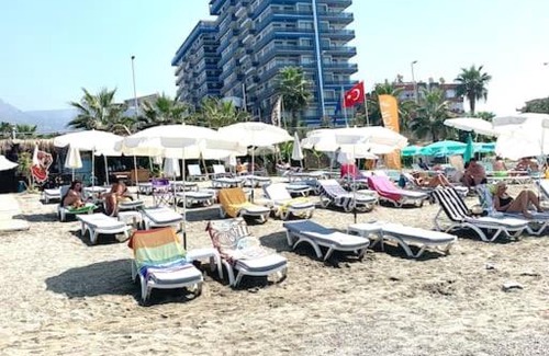 Mahmutlar Apartment | FIRST LINE SEA VIEW 2+1 APARTMENT
