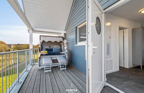 Busum Apartment | Fischers Koje in Büsum with sauna, parking lot and WLAN