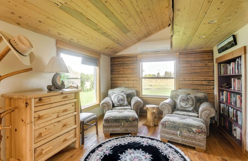 Ririe Cabin | Fish, Hike & Ski: Ririe Retreat w/Kayaks!