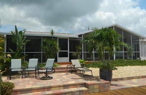 Matlacha Isles House | Fisherman's Paradise on the Canal with Covered Boat Lift and Dock/Gulf Access!
