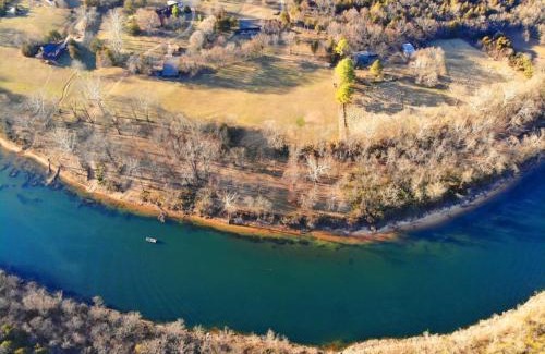 Eureka Springs House | Fisherman White River Paradise