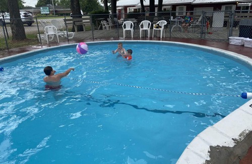 Cassville Cabin | Fishing & golfing getaway-Cabin 14