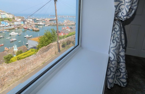 Brixham House | FISHNETS, pet friendly, character holiday cottage in Brixham