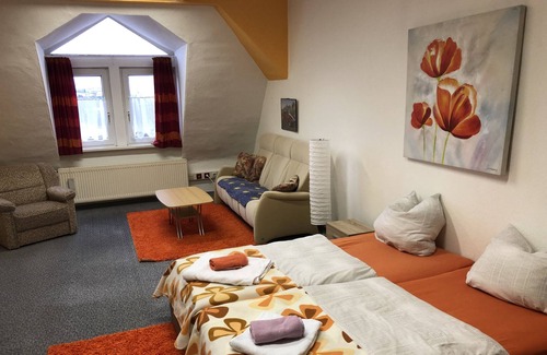 Krampfervorstadt House | Fitter room, apartment, private room up to 15 people