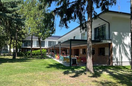 Dunajska Streda Apartment | FiVe Penzion