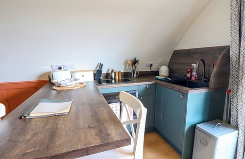 Isle of Luing Cottage | FLADDA, romantic, with a garden in Cullipool, Isle Of Luing