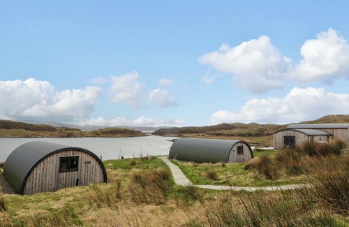 Isle of Luing Cottage | FLADDA, romantic, with a garden in Cullipool, Isle Of Luing
