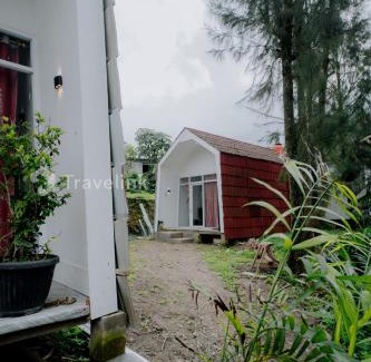 Kejajar Other | Flamboyan Cabin By Travelink