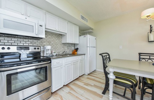 Longboat Key Condo | Flash sale 5-floor penthouse 60 feet from water, 150+ reviews