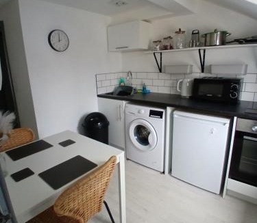 Hereford Apartment | Flat 5 - Eign St Hereford