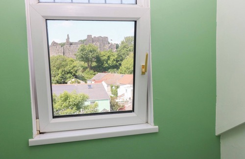 Mumbles Cottage | FLAT 56 NEWTON ROAD, pet friendly in Mumbles