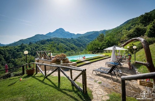 Vergemoli Apartment | Flat 'Huts 3' with water view