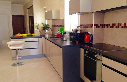 Beausoleil Apartment | Flat in Beausoleil, Monaco: double glazing, terrace, sea view & paying parking
