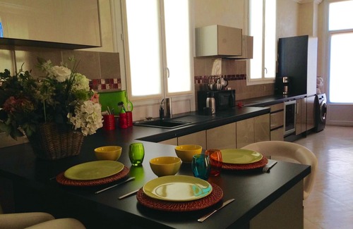Beausoleil Apartment | Flat in Beausoleil, Monaco: double glazing, terrace, sea view & paying parking