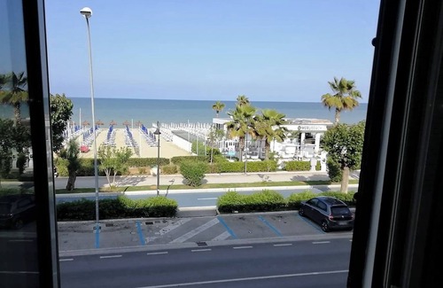 Alba Adriatica Apartment | Flat in front of the sea
