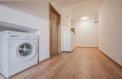 Andel Apartment | Flat Near Prague Castle Stylish & Prime Location 5