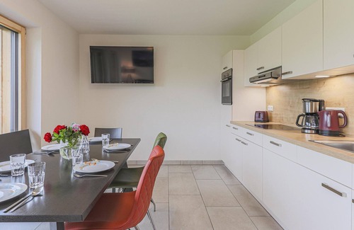 Itter Apartment | Flat with balcony opposite the ski lift