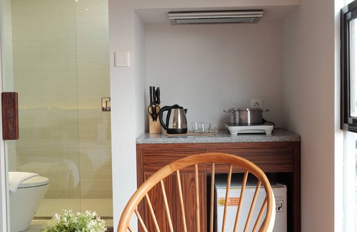 Kemang Hotel | Flat06 Tendean