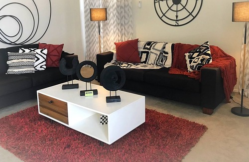 Flat Bush House | Flatbush Holiday Accommodation, Creggan Residence LL|7 Bedrooms|4.5 Bathrooms|3 Lounges