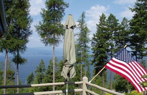 Bigfork Cabin | Flathead Lake - Bigfork log cabin with stunning views Apartment