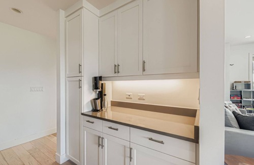 Central Boulder House | Flatiron View 2BR with Rooftop Pool