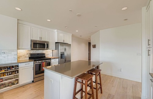Central Boulder House | Flatiron View 2BR with Rooftop Pool