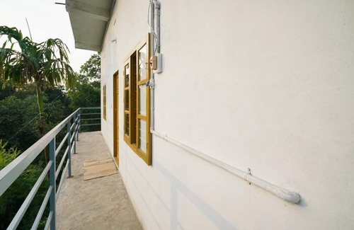 Chithirapuram House | Flavor & Relaxing Stay/Spice Plantation/Munnar