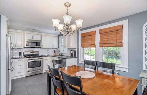 Greenwich Apartment | Flex Comfort Apts of Greenwich #2